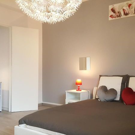 Sweethome Dijon - Drapeau Bagian luar foto